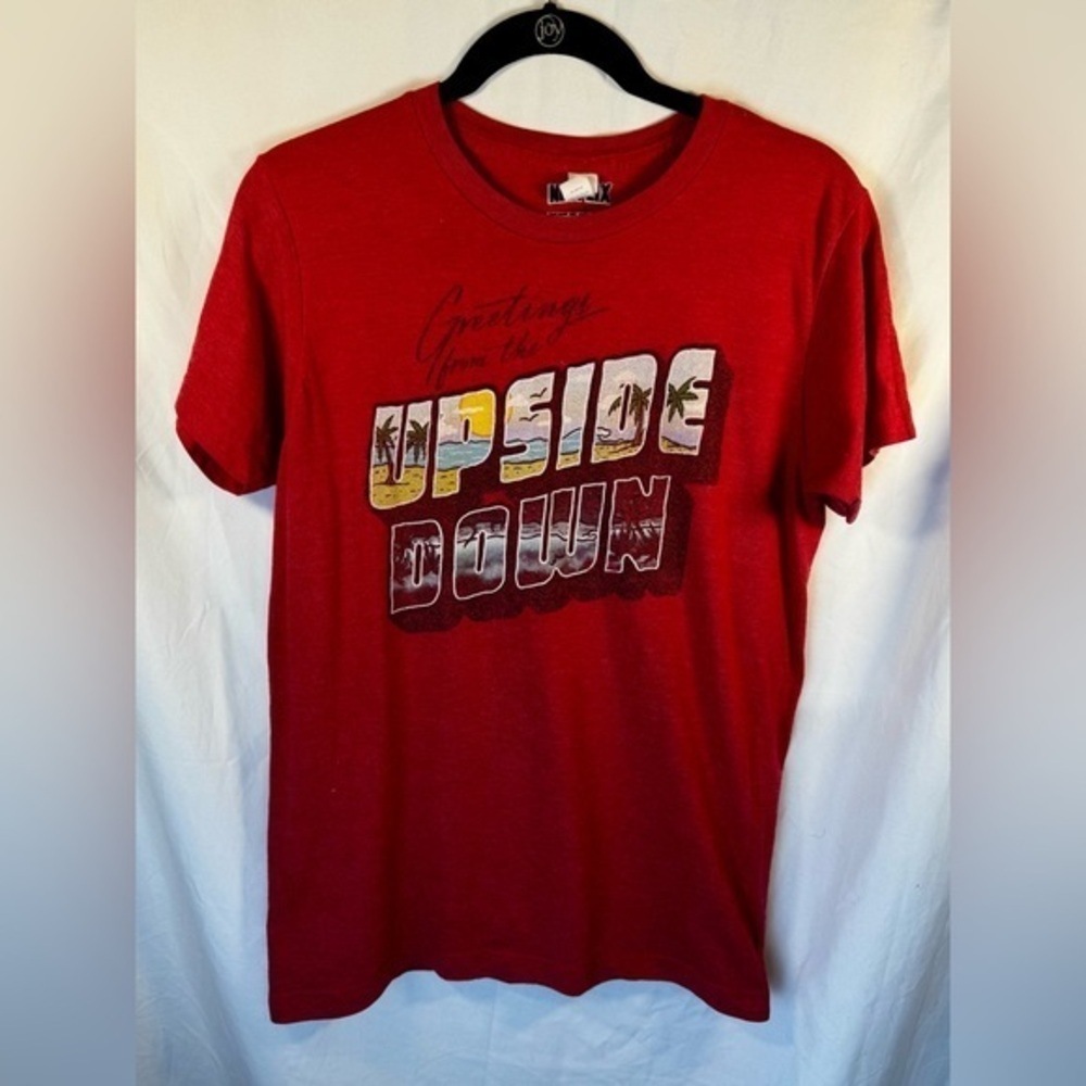 Stranger Things “Greetings From The Upside Down” Tee Size S